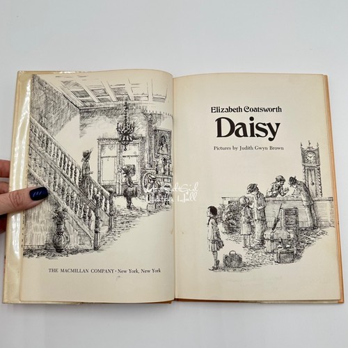 Daisy By Elizabeth Coatsworth 1973 1st Edition Hardcover Illustrated Acceptable - Picture 5 of 11