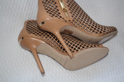 BURBERRY BARMBY CUTOUT OPEN TOE BOOTIE TAN #7us $895 - Picture 2 of 7