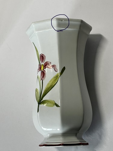 Dayton’s Boundary Waters Hand Painted Vase Italy in Good Used Condition 7-3/4”T - Picture 7 of 8