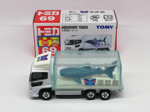 TOMICA 69 NISSAN DIESEL QUON AQUARIUM TRUCK Whale Shark TOMY NEW 2007 FISH - Picture 2 of 6