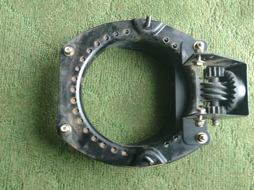 Toro Snowblower #55-8720 Chute Ring Gear Assy For CCR 3650 ,CCR 3000 + CCR2000 - Picture 2 of 3