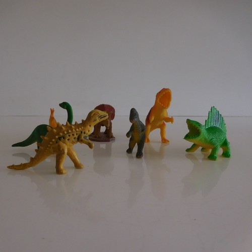 7 statuettes figurines dinosaures  - Photo 1/12