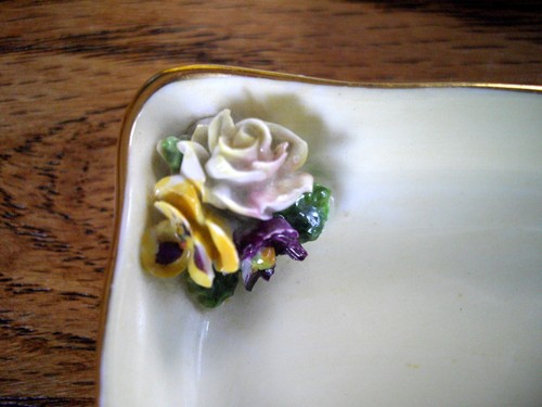 Vintage Crown Staffordshire Rose Trinket Dish Dishes ~ Set of 2 ~ - Picture 3 of 7
