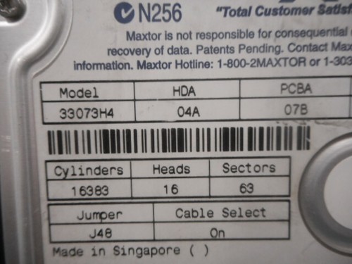 33073H4 30.7GB 3.5 5400RPM IDE ATA-100 512KB CACHE - Picture 2 of 3