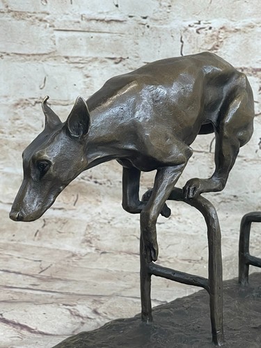 Perro Doberman Pinscher de bronce vivo estatua de bronce fundido sobre base de mármol 1994 - Imagen 6 de 10