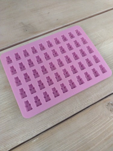 3 Stück Gummibonbonbonsformen Silikon, Gummibärchen, Monster Inc, Dinosaurier - Bild 3 von 8