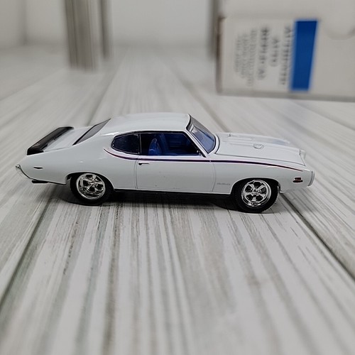 1969 Pontiac GTO 2 Door Coupe "The Judge" Diecast by Castline White - Picture 7 of 9