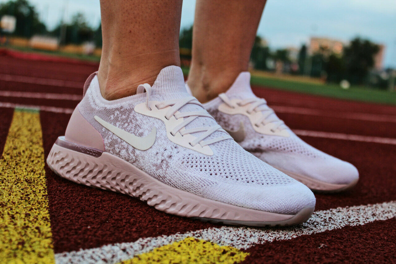 MENS NIKE EPIC REACT FLYKNIT RUNNING SHOES SIZE UK 8 EUR 42.5 MENS NIKE EPIC REACT FLYKNIT RUNNING SHOES SIZE UK 8 EUR 42.5