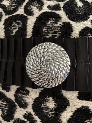 Leopard Animal Print Fabric Shoulder Bag Black/White Red Lining - Picture 5 of 12