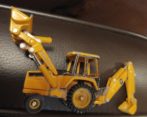 John Deere 310 Toy Rubber Tire Backhoe Mid 1990’s and Bull Dozer. lot of Two (2) - Picture 3 of 8