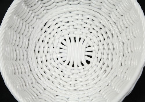 EC 6.5” wide Italian Ceramic Woven Lattice Decorative Round Bowl White - Picture 5 of 9