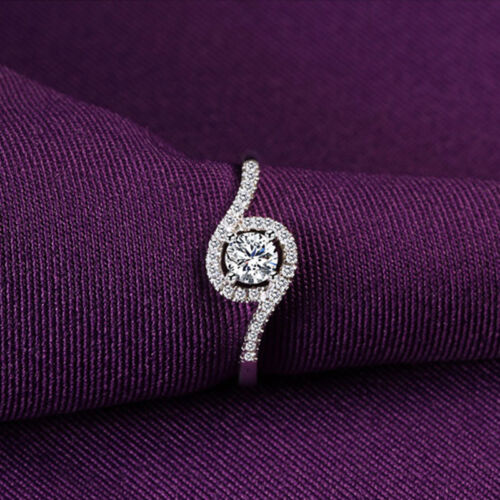 Anillo de boda para niña de plata 925 de corte redondo de 2 quilates talla 4-9 - Imagen 8 de 17
