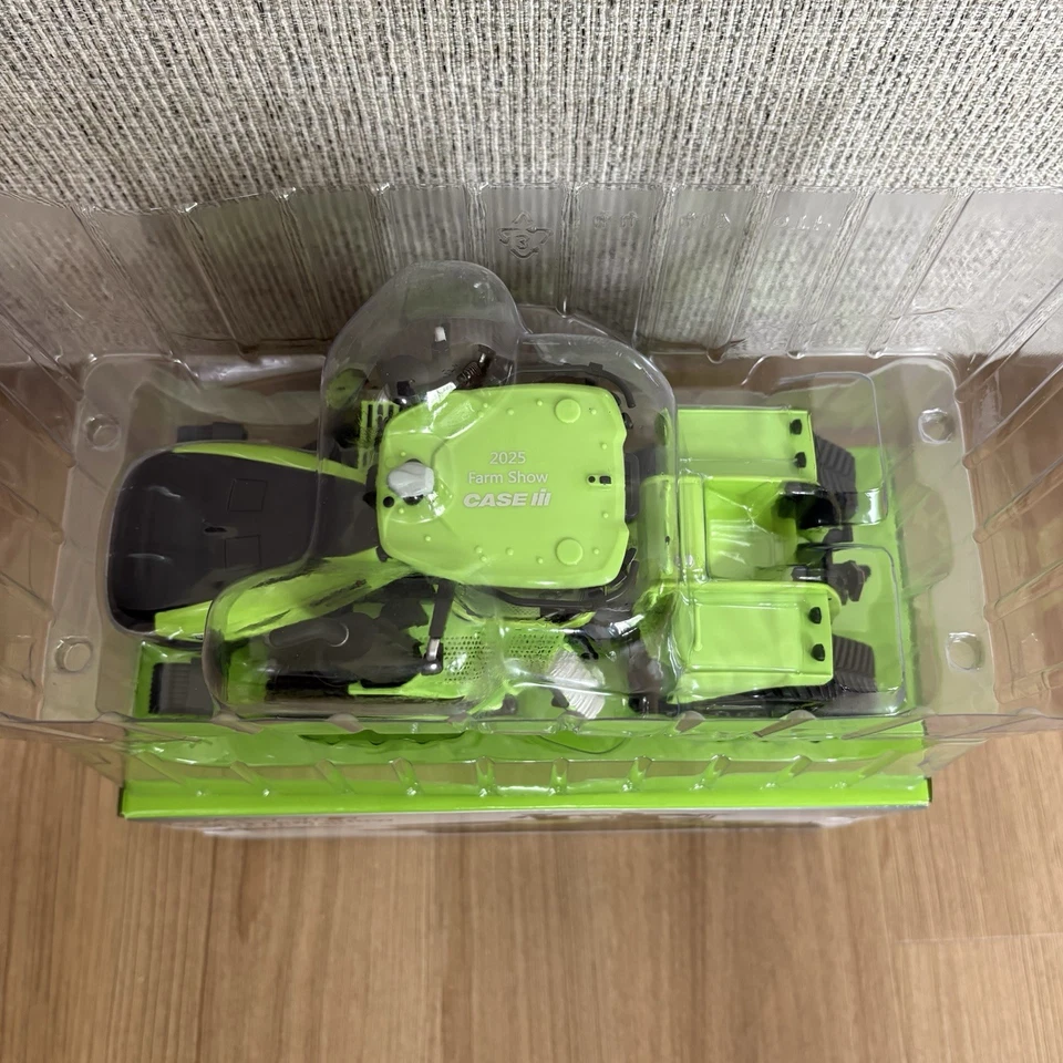 1/32 Case IH Steiger 785 Quadtrac Tractor by ERTL, 2025 Farm Show - Image 4 of 4