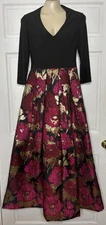 Eliza J Dress Women’s Size 8 Black Red Floral Jacquard Maxi Gown V Neck Pockets