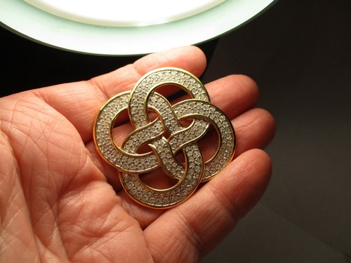 Swarovski S.A.L. Pave Crystal Celtic Knot Brooch Pin - Picture 3 of 10