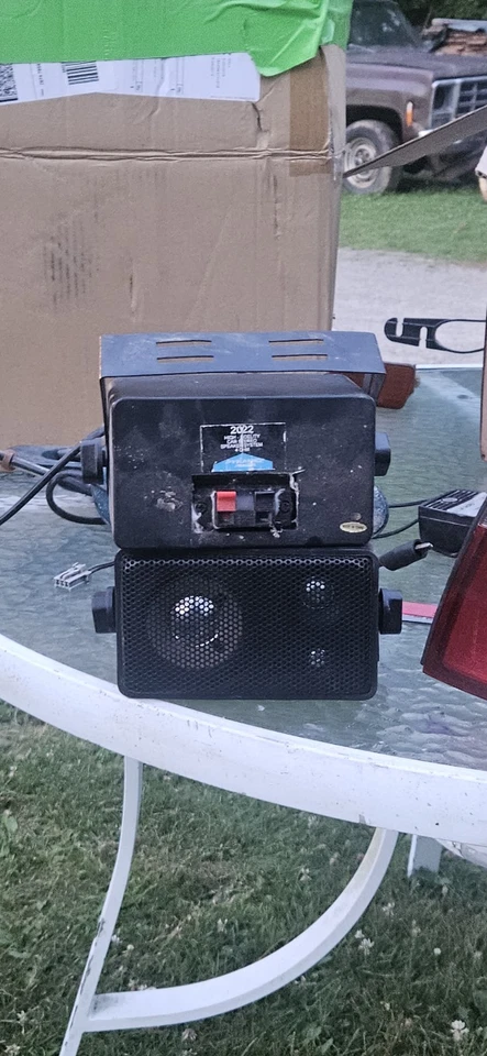 Dos altavoces para coche Foto 3 de 3