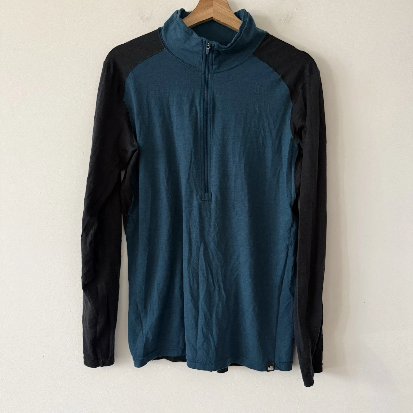 REI Co Op Merino Wool Base Layer Quarter Zip Pullover Black Mens Sz M Outdoor
Opens in a new window