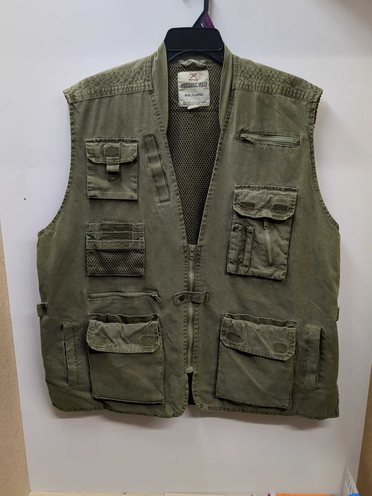 Rothko Outback Travel Vest size XL Military Green Tons Of Pockets