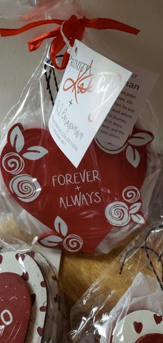 Primitives By Kathy Three Sets Of Rustic Valentine's Day Ornaments - Picture 4 of 7