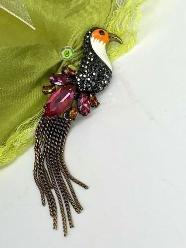 Vintage Brooch Bird Design Kingbird Silver Metal Colourful Crystals Stones - Picture 11 of 11