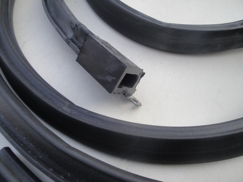69 1969 FORD GALAXIE 2 DR HARDTOP NOTCH BACK ROOF RAIL SEALS NEW - Picture 2 of 5