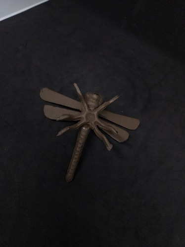Estatuillas de mariposa y libélula de hierro fundido- - Imagen 6 de 6