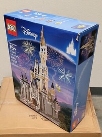 New LEGO Disney Castle Set Mickey + Tinker Bell 71040 (Retired) Some Box Damage