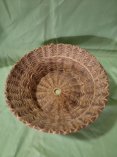 vintage woven Pine Needle 10" ROUND Serving Tray Dish basket - Picture 2 of 5