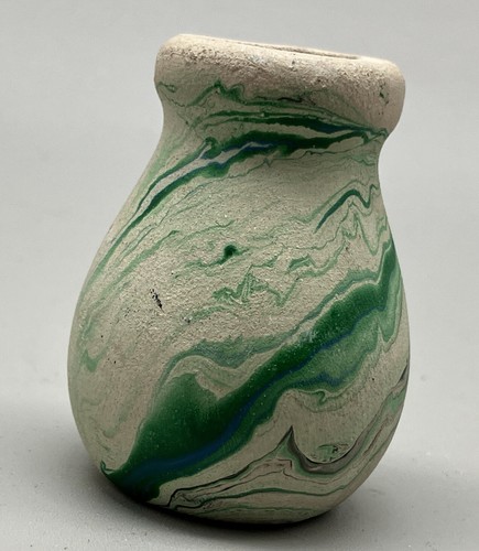 Nemadji indische Kunstkeramik einheimischer Ton USA Mini Vase 2" Kunst Südwesten Farben Vintage