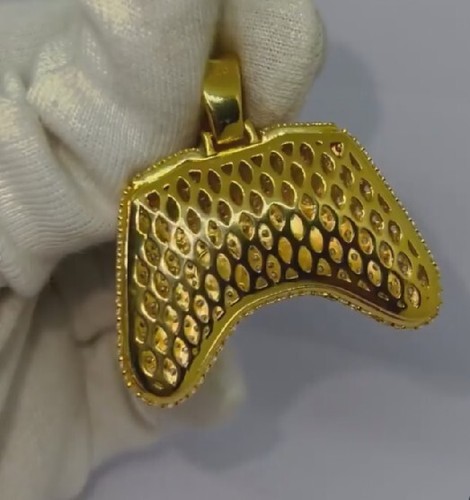 Colgante Controlador Personalizado Hombre Moissanita Natural Chapado en Oro Amarillo Plateado - Imagen 4 de 6