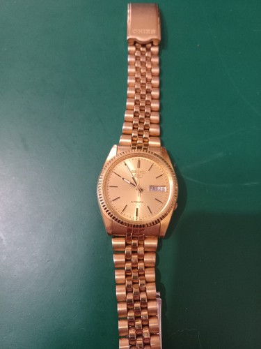 seiko 5 automatic mens watch near mint condition - Picture 2 of 7