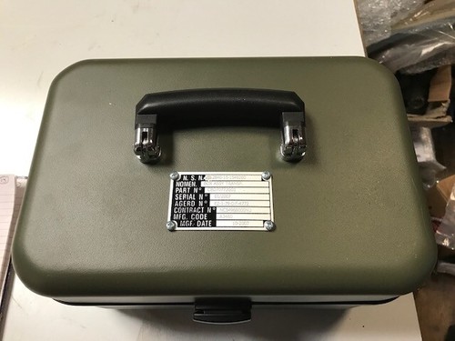 Storage Box Container Lockable C/W Key Contents included CBD70772G01 15-154-9260 - Picture 3 of 6