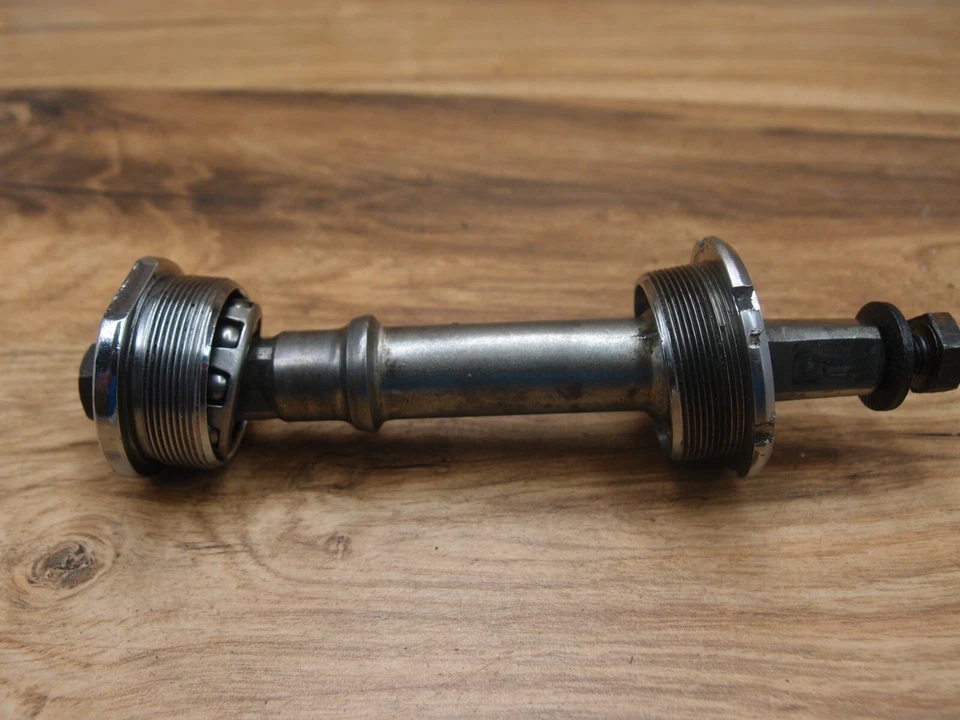 1970's road bike steel bottom bracket 130 mm axle BSA / 68 mm VERMA bolts - Image 2 of 4