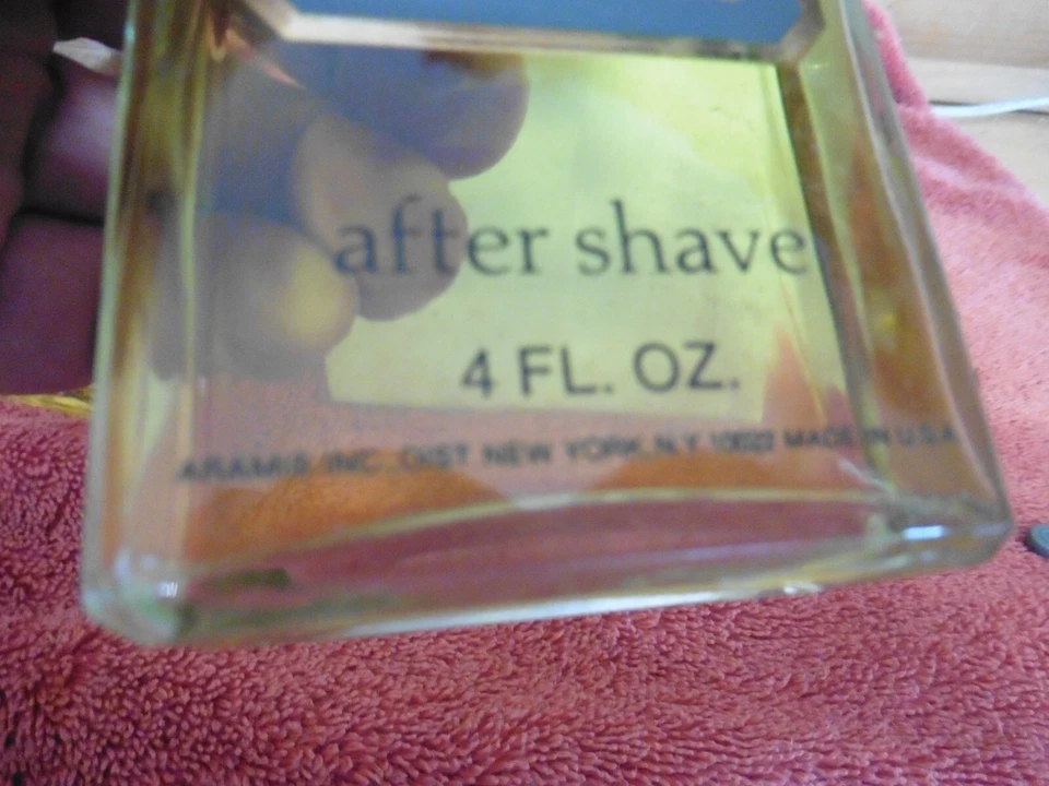 After Shave ARAMIS 4 oz. Fragrância masculina Splash vintage nova EUA - Imagem 2 de 2