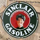VINTAGE 1949 SINCLAIR GASOLINE FRIENDLY SERVICE 12 INCH PORCELAIN ENAMEL SIGN