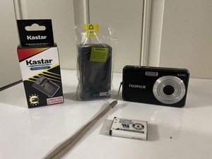 ✨美品✨FUJIFILM FINEPIX J10 ブラック Amazon.com : Fujifilm Finepix J10 8.2MP Digital Camera with
