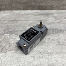 Eaton Cutler Hammer E50AR1 Heavy Duty Plug In Limit Switch, New