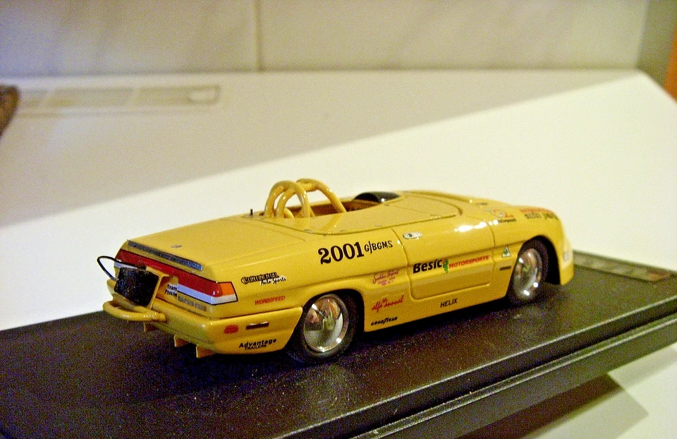 Alfa Romeo "Bonnie" Bonneville 2005 Scala 1:43 Modellino Auto - BUILDING KIT - Immagine 3 di 4