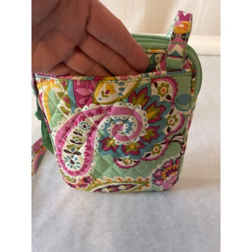 Bolso Bandolera VERA BRADLEY Mini Hipster Tutti Frutti Rosa y Verde Cachemira - Imagen 5 de 9