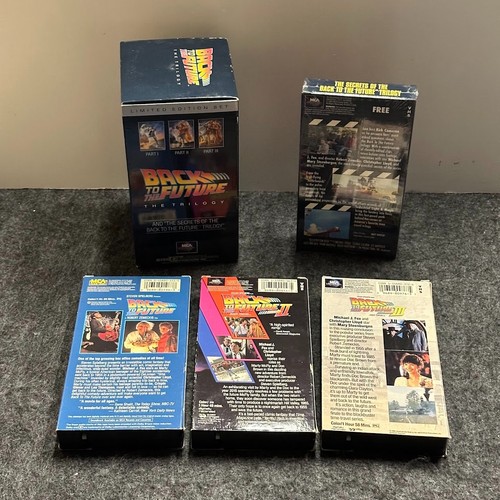 1989 Back To The Future VHS Trilogy Limited Edition Box Set - Picture 7 of 7