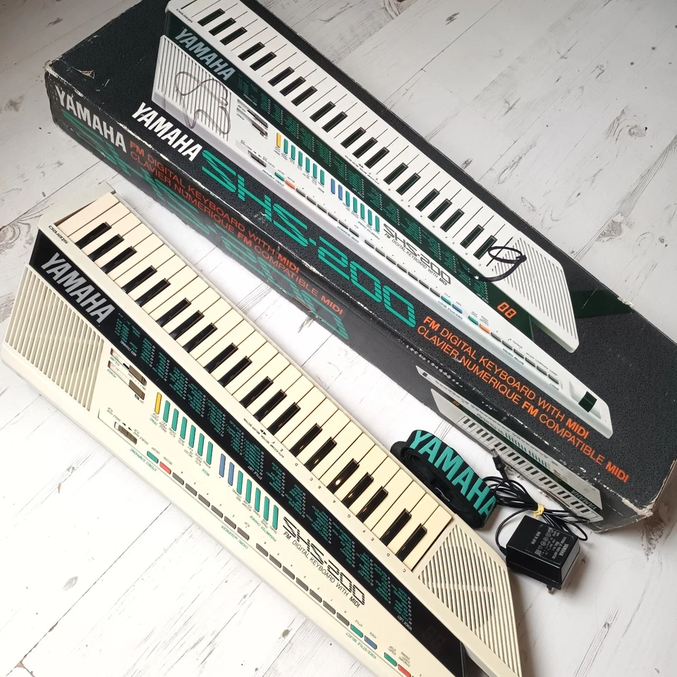 YAMAHA SHS-200 FM KEYTAR Digital Shoulder Keyboard - Boite + Prise secteur - Bild 2 von 4