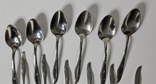 12 cucchiai da pranzo vintage NUOVI ONEIDA Mar Crest Citation Future Atomic Starburst MCM - Foto 3 di 9