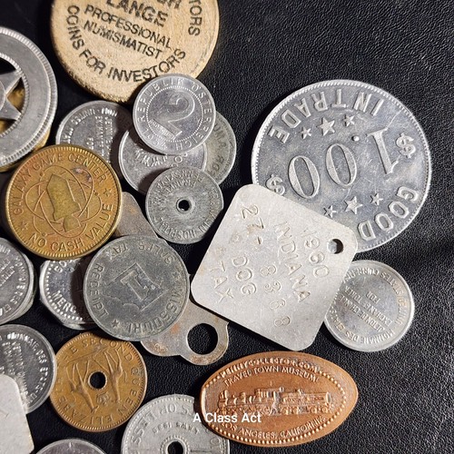 1/2 lb Mixed Tokens Collection Variety Casino Car Wash Arcade Medals Coins B2101 - Picture 5 of 12