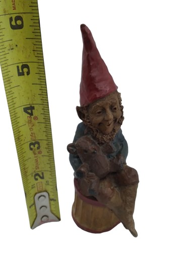 Figura de colección Tom Clark 1984 gnomo sentado sosteniendo 'teddy' - Imagen 8 de 16