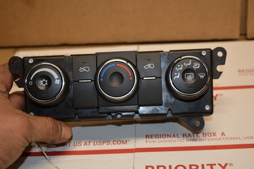 07 08 09 Chevrolet Equinox AC and Heater Control Used Stock #3753-AC - Bild 4 von 5