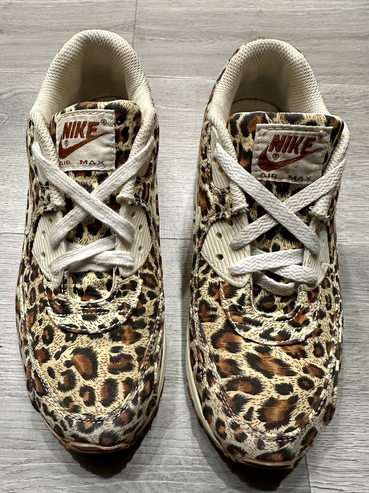 womens leopard nike air max