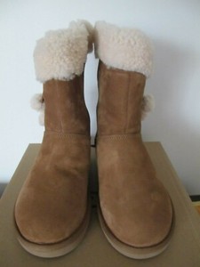 ugg plumdale