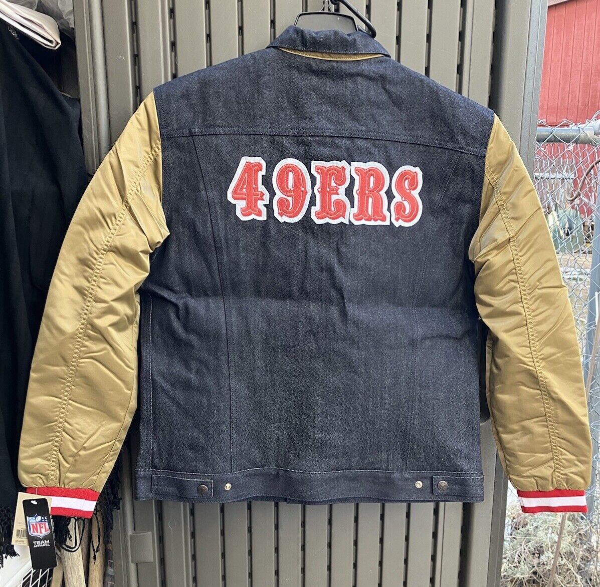 New Levis x San Francisco 49ers Satin Denim Trucker Jacket New Levis x San Francisco 49ers Satin Denim Trucker Jacket