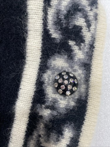 Beautiful Vtg Hanae Mori Cashmere Cardigan Sweater Black Cream Trim Buttons Med - Picture 12 of 15