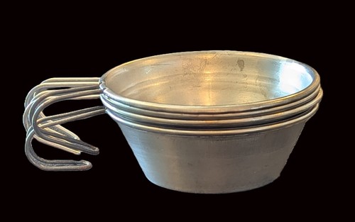 4 Vintage Camping Cups or Bowls W/Wire Handles 4.75"D x 1.5"H x 6.5"W at Handle - Picture 3 of 16